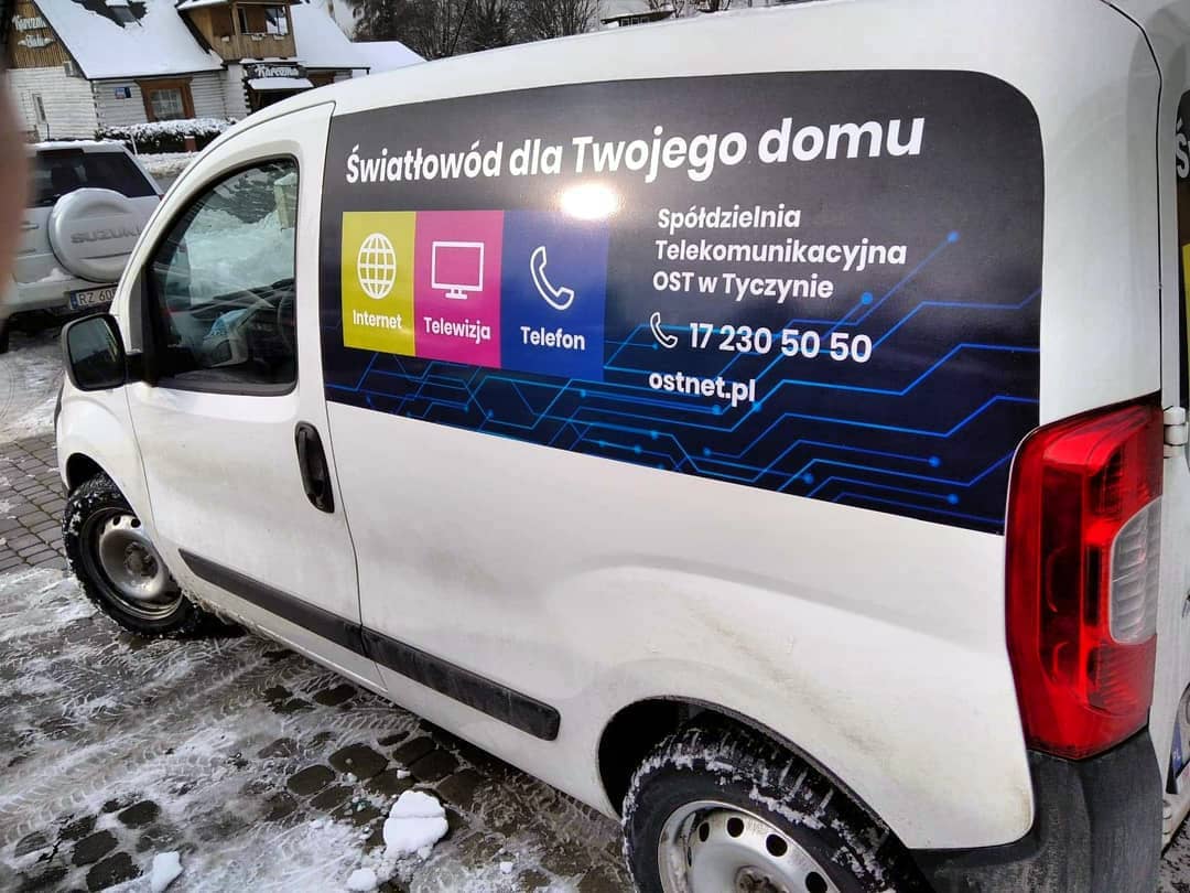 samochody dostawcze oklejanie rzeszow.jpg